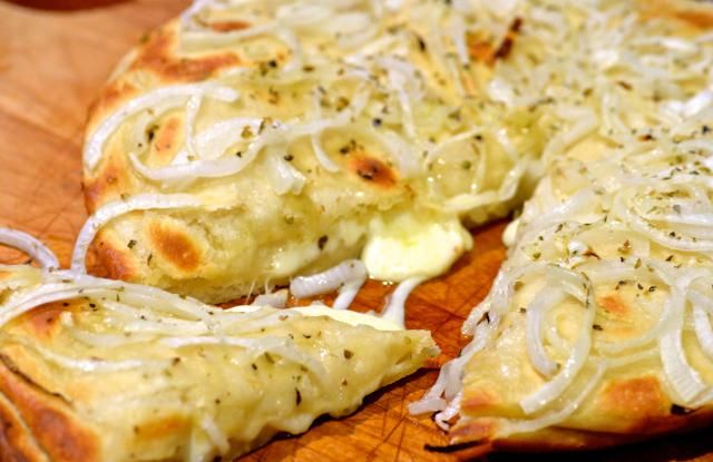 How to Make Fugazzeta, Stuffed Argentinian-Style Pizza | Recipe | Food, Recipes, Cooking